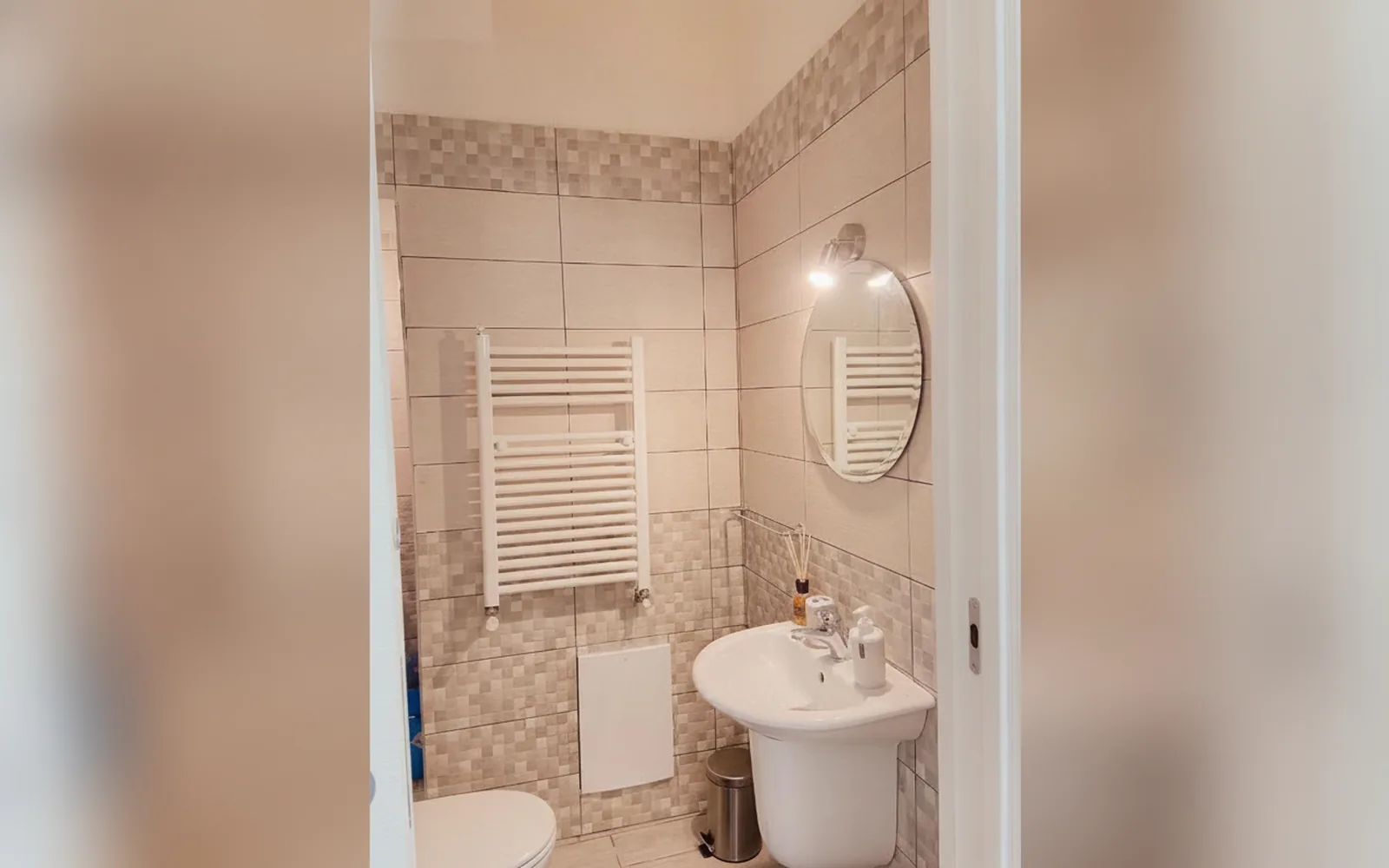 Camera con bagno privato — Casa Vivienne,  (Campania) (foto 41)